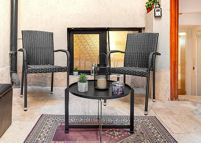 стефани Daire