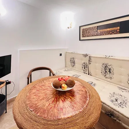 стефани アパート *