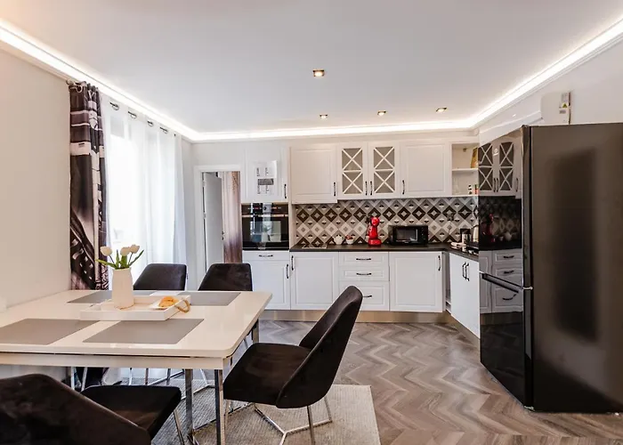 стефани Lejlighed